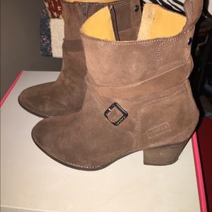 Hunter suede boots
